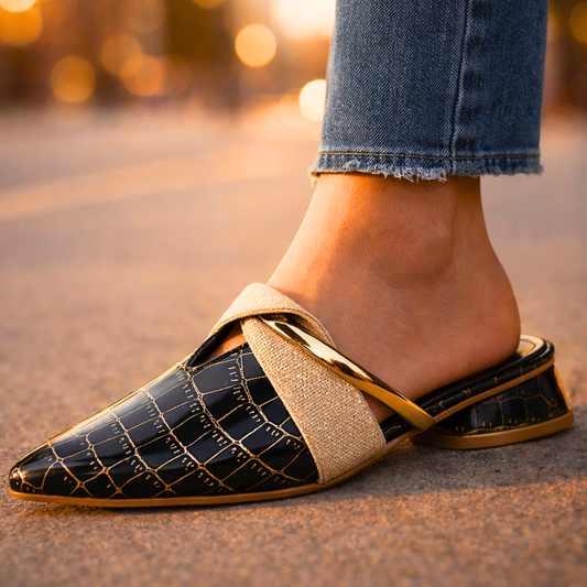 Women's Croc Embossed Pointed Toe Mules