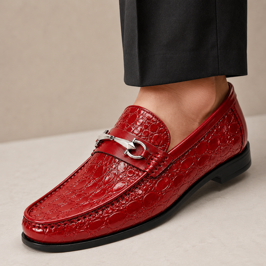 Men's Embossed Texture Metal Accent Loafers