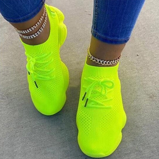 Lightweight Breathable Mesh Running Sneakers