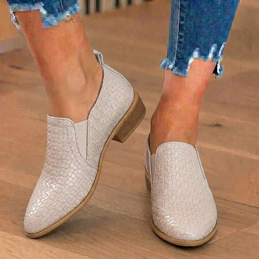 Chic Vintage Look Orthopedic Sneakers