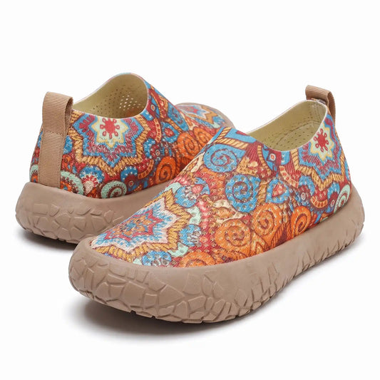 Women's Wide Toe Box Patterned Walking Shoes