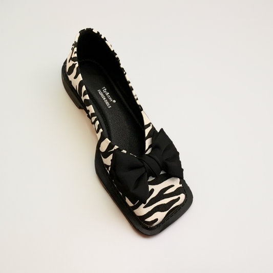 Women's Square Toe Flat Moccasin